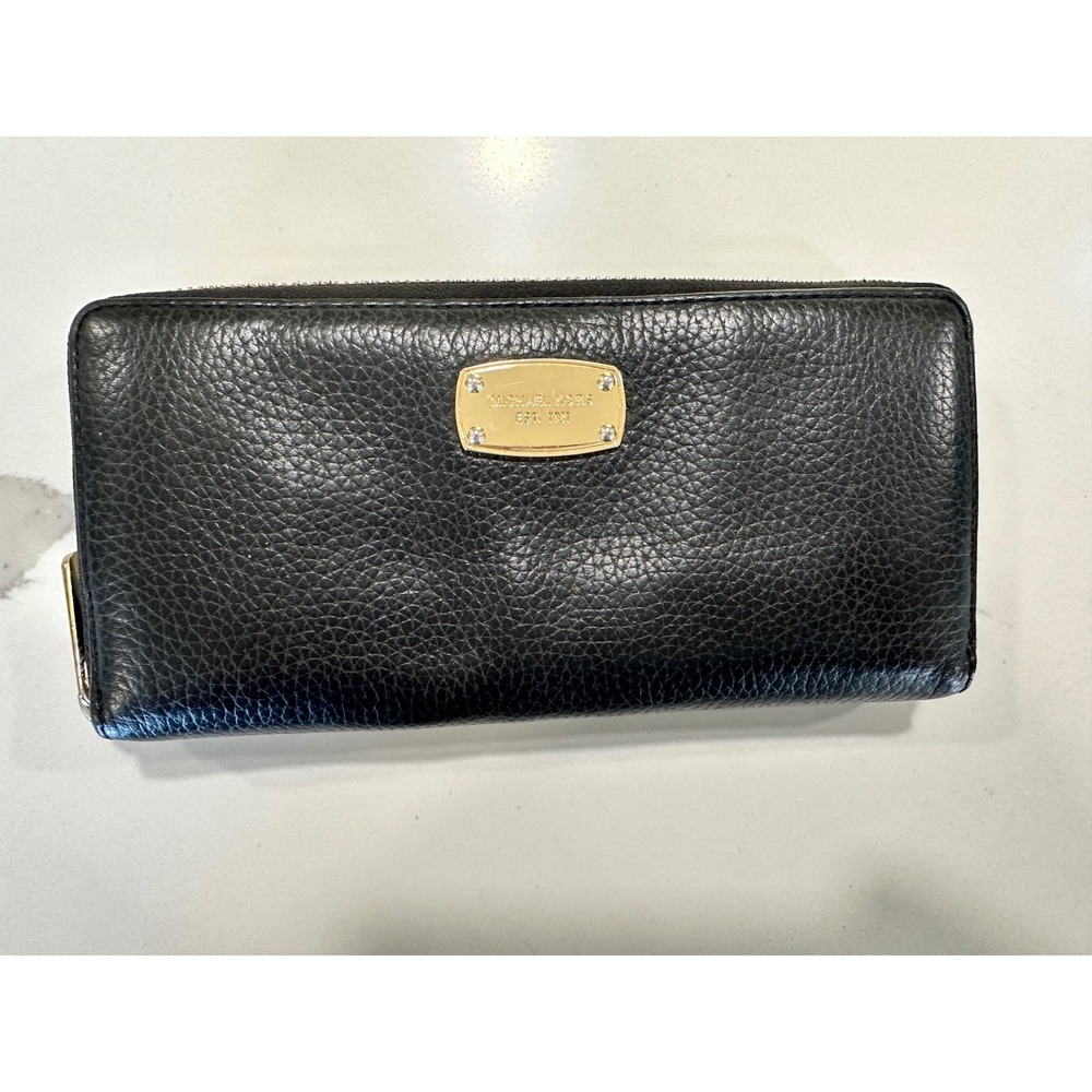 Michael Kors Jet Set Continental Wallet Black Pebbled‎ Leather Gold Logo Zip